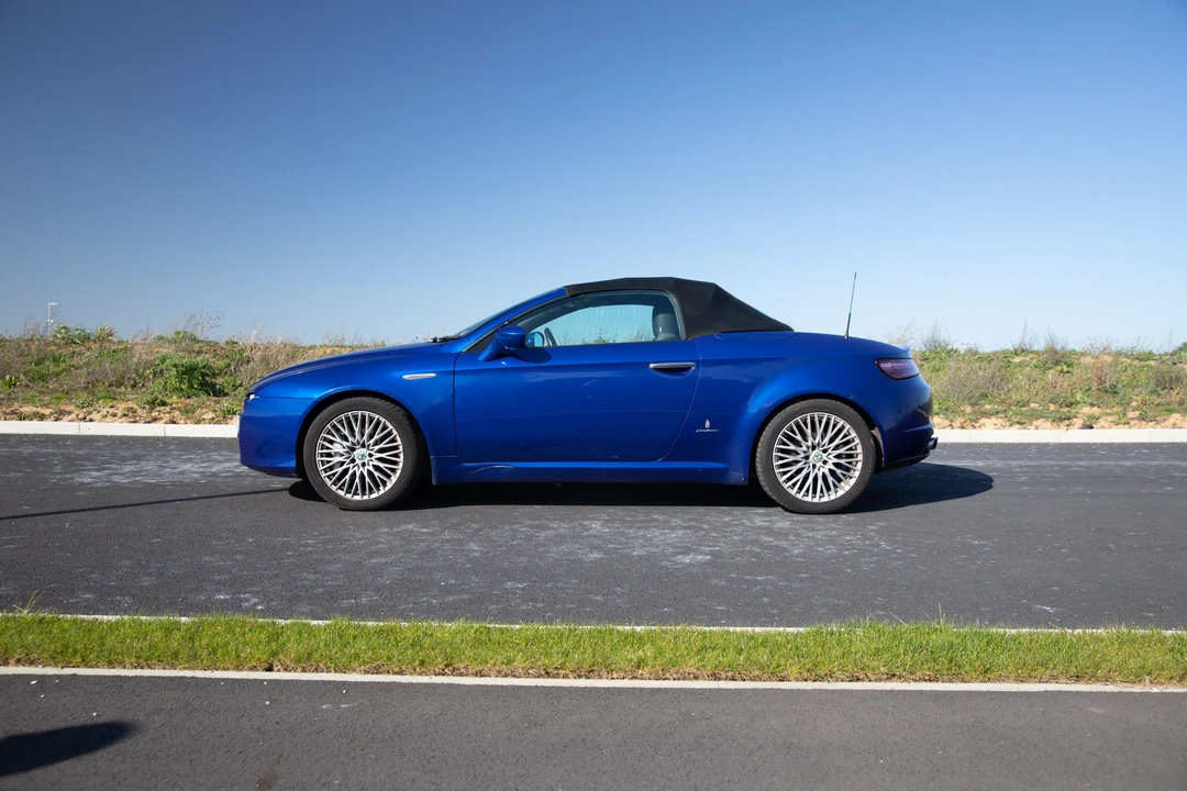 2007 Alfa Romeo 916 GTV & Spider - Image 7 of 31