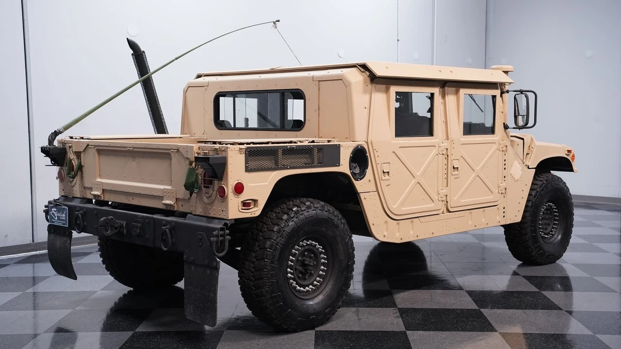 2007 AM General Hummer - Image 11 of 12