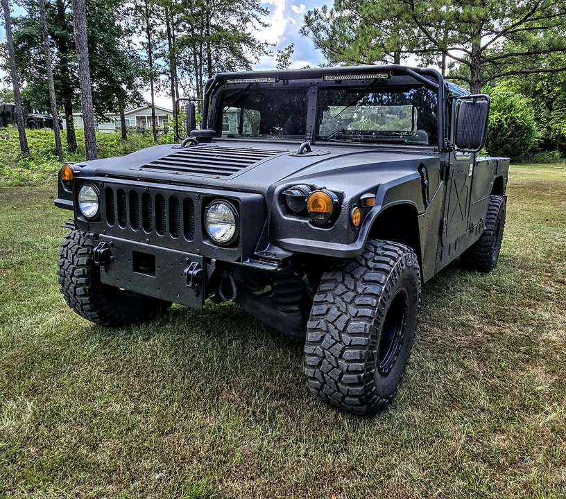2007 Hummer HMMWV - Image 3 of 31