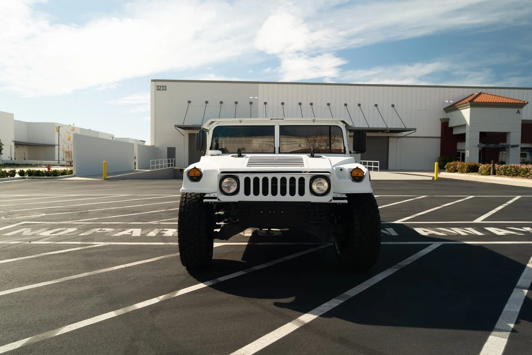 2007 Hummer HMMWV - Image 16 of 31