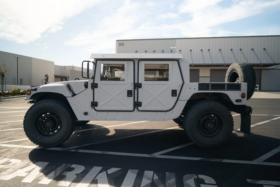 2007 Hummer HMMWV - Image 5 of 31