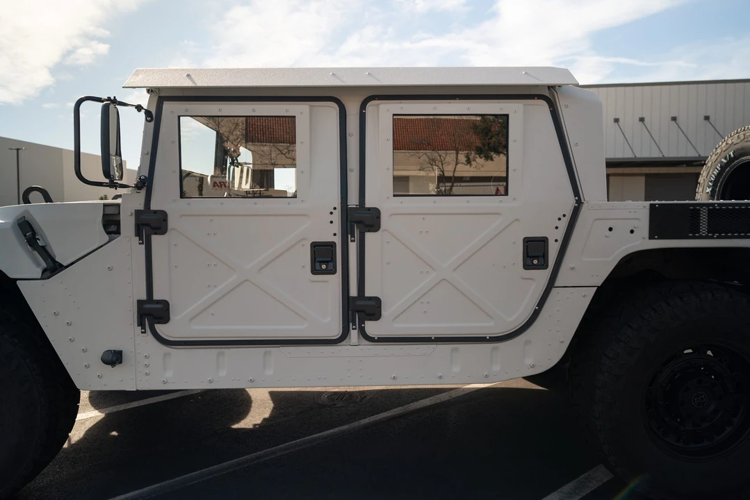 2007 Hummer HMMWV - Image 23 of 31
