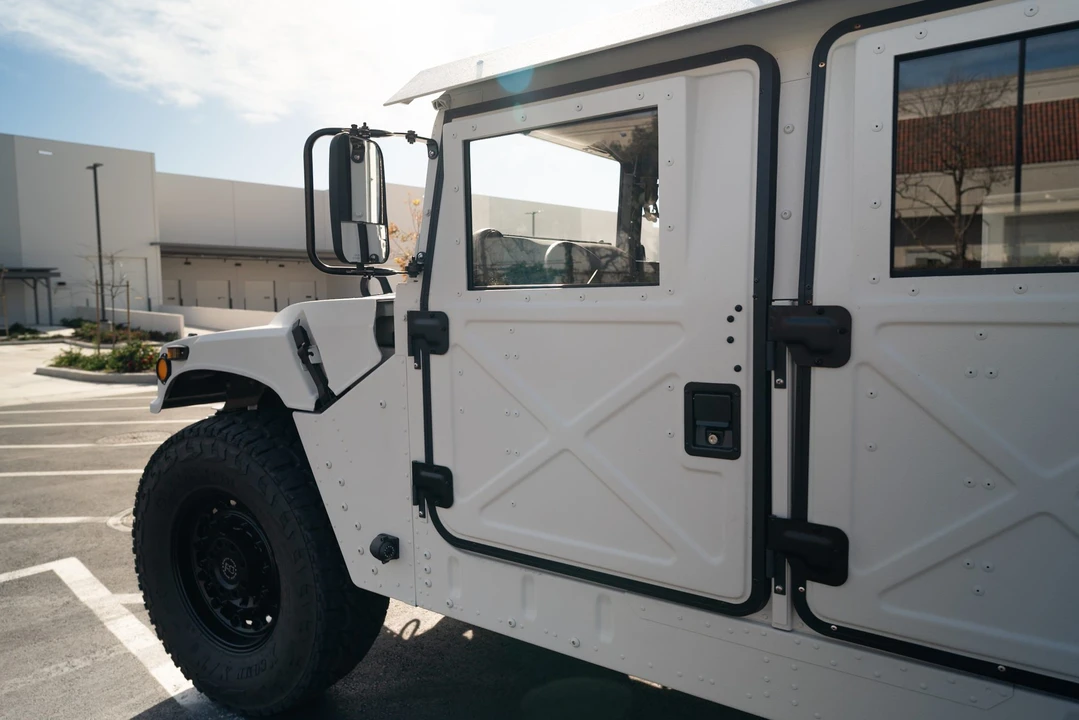 2007 Hummer HMMWV - Image 24 of 31
