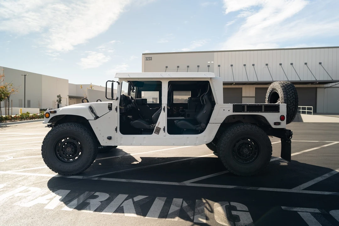 2007 Hummer HMMWV - Image 19 of 31