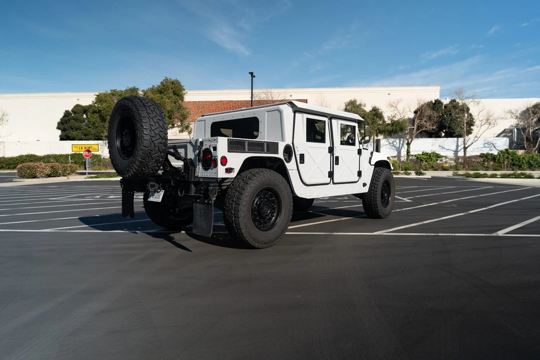 2007 Hummer HMMWV - Image 13 of 31