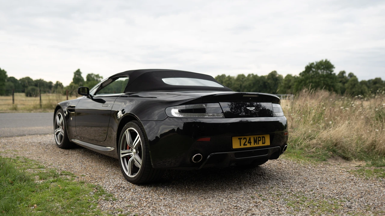 2007 Aston Martin V8 Vantage (2006-2017) - Image 14 of 31