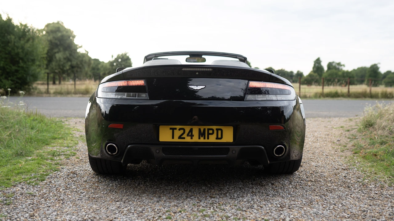 2007 Aston Martin V8 Vantage (2006-2017) - Image 7 of 31