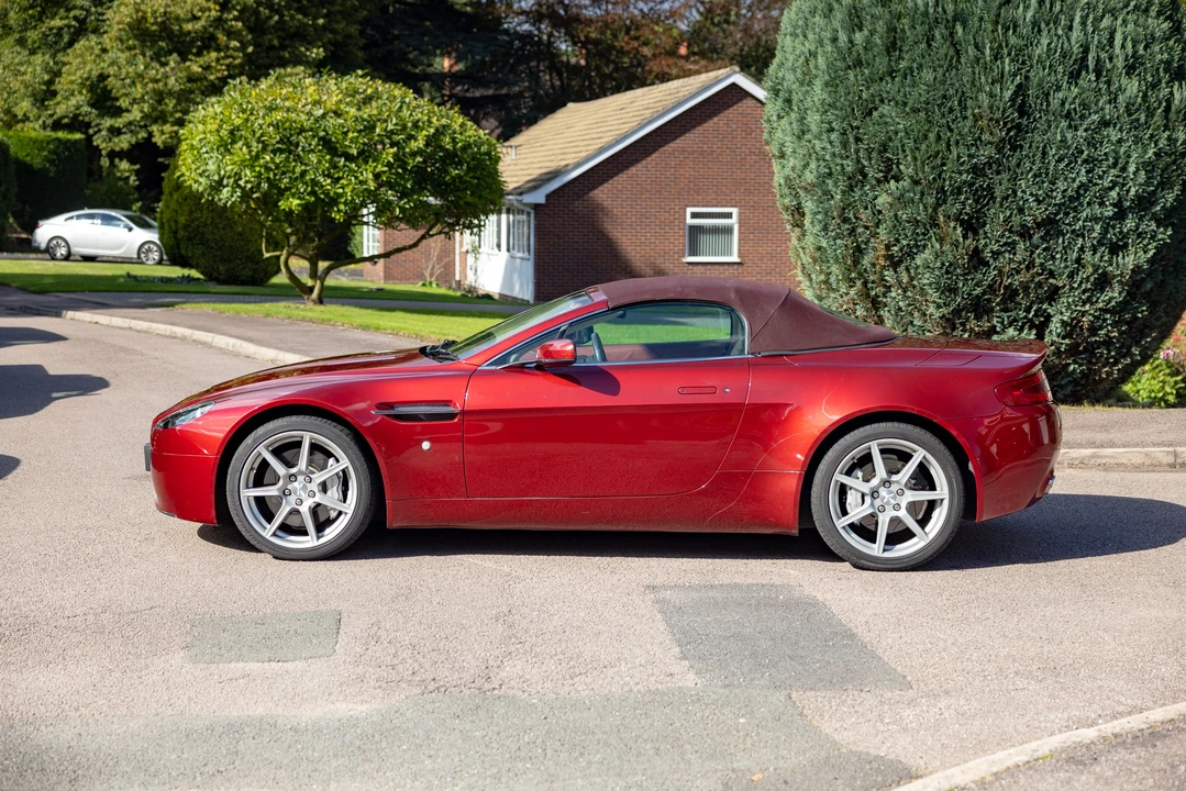 2007 Aston Martin V8 Vantage (2006-2017) - Image 5 of 31