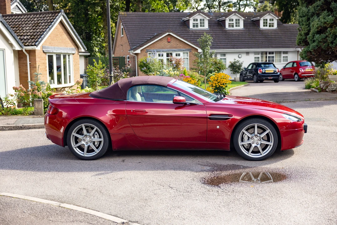 2007 Aston Martin V8 Vantage (2006-2017) - Image 9 of 31