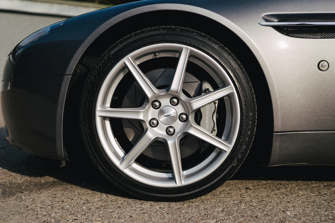 2007 Aston Martin V8 Vantage (2006-2017) - Image 16 of 31