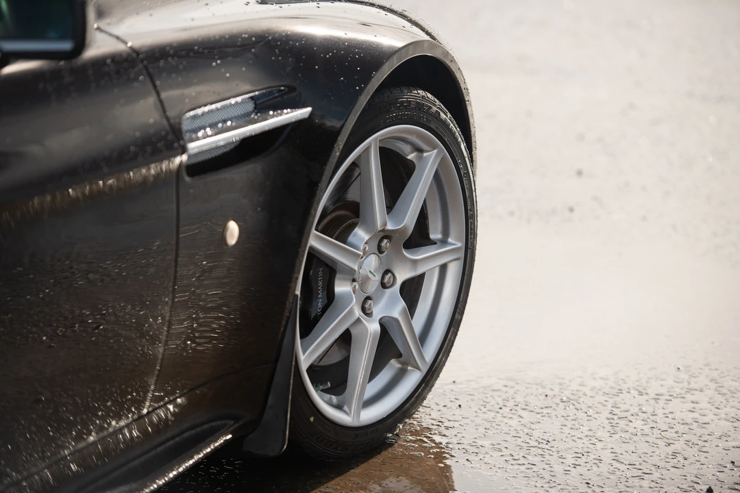 2007 Aston Martin V8 Vantage (2006-2017) - Image 24 of 31
