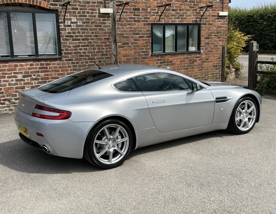 2007 Aston Martin V8 Vantage (2006-2017) - Image 12 of 31
