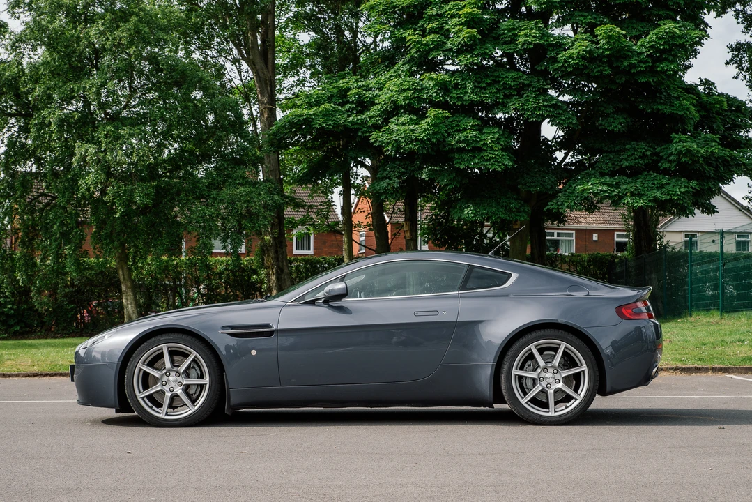 2007 Aston Martin V8 Vantage (2006-2017) - Image 5 of 31
