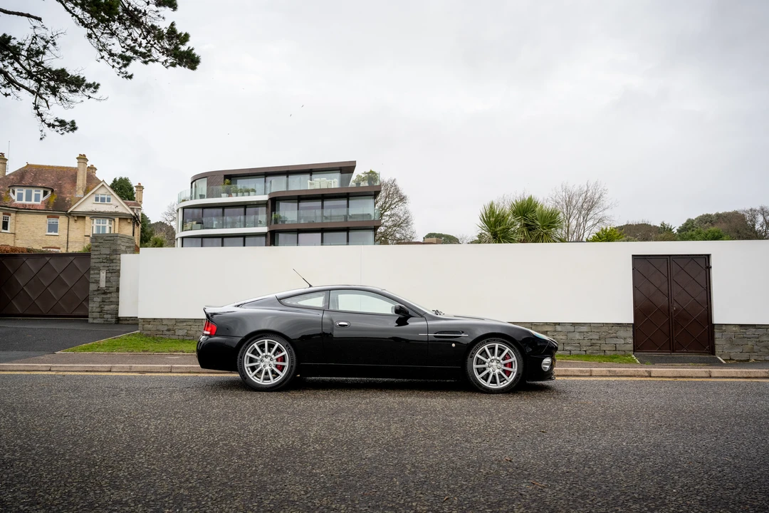 2007 Aston Martin Vanquish 1st Gen - Image 16 of 31