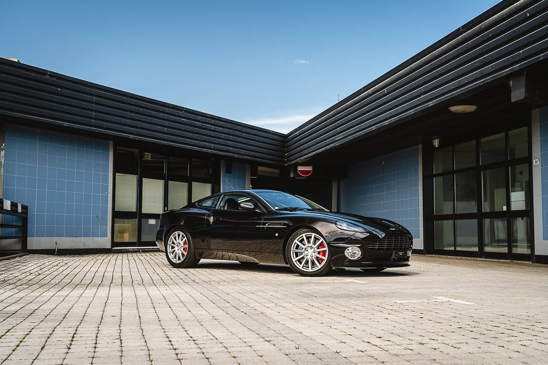 2007 Aston Martin Vanquish 1st Gen - Image 17 of 31