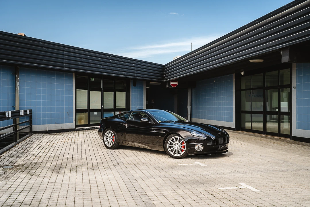 2007 Aston Martin Vanquish 1st Gen - Image 18 of 31