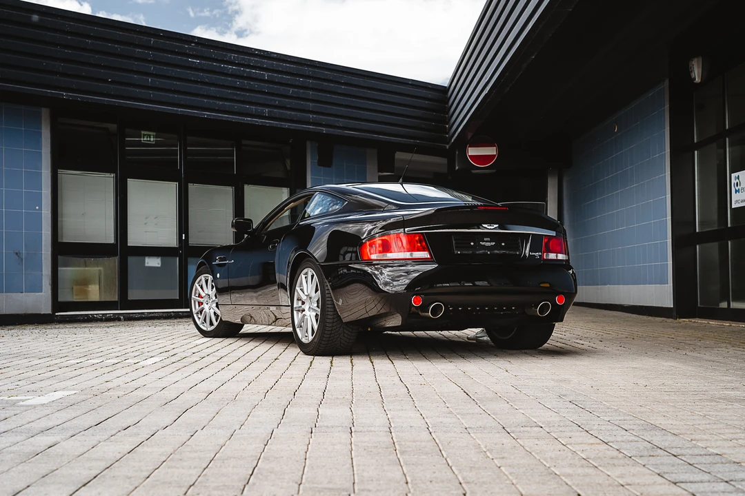2007 Aston Martin Vanquish 1st Gen - Image 16 of 31