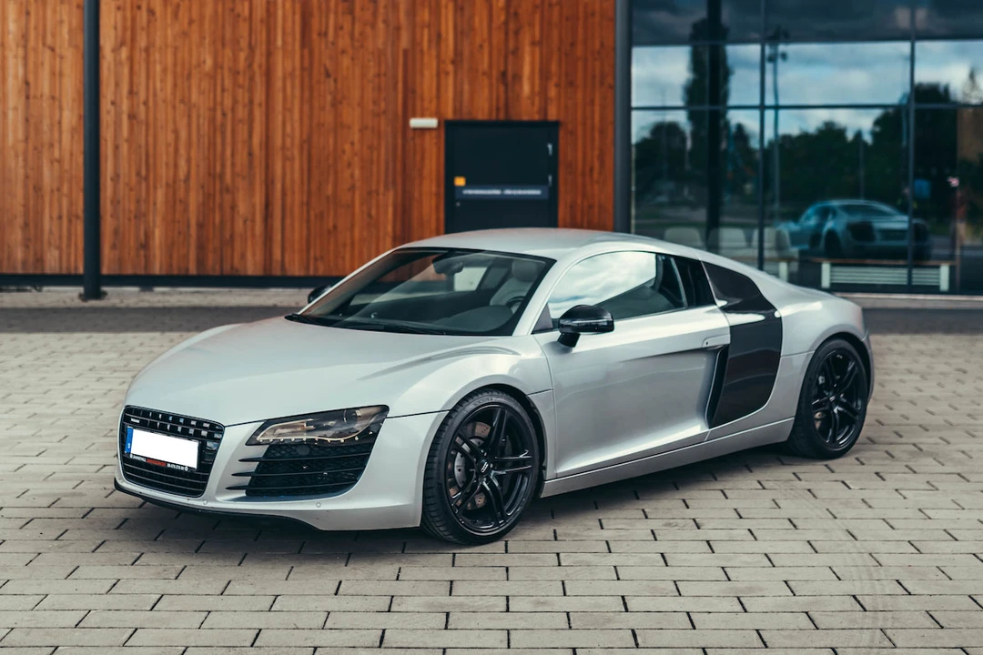 2007 Audi 42 R8 - Image 2 of 31