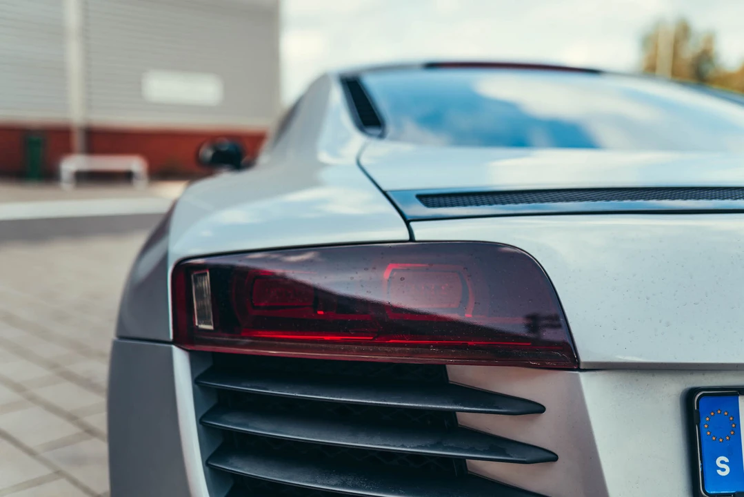 2007 Audi 42 R8 - Image 28 of 31