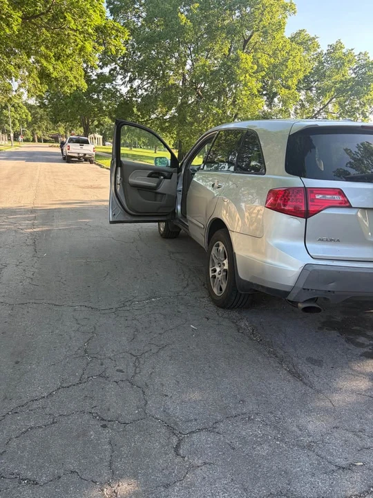 2007 Acura MDX 2nd Gen - Image 4 of 12