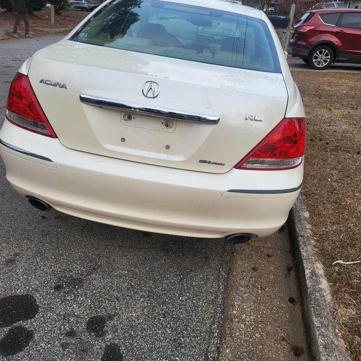 2007 Acura RL 2nd Gen - Image 9 of 10