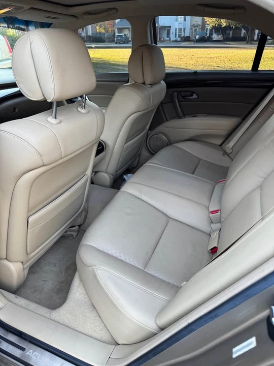2007 Acura RL 2nd Gen - Image 7 of 8