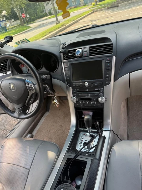 2007 Acura TL 3rd Gen - Image 13 of 17
