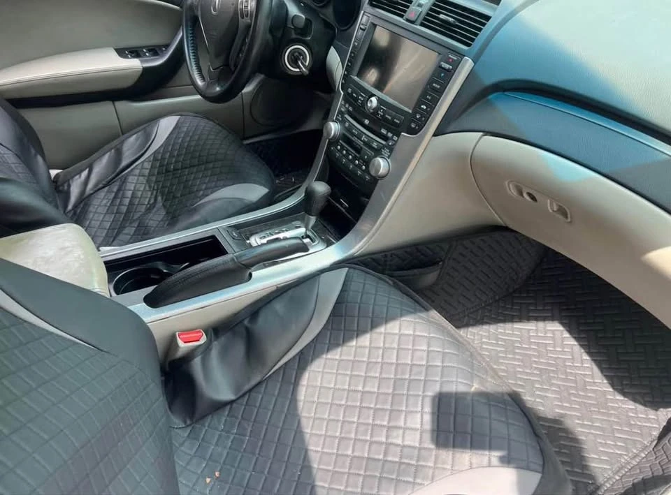 2007 Acura TL 3rd Gen - Image 11 of 13