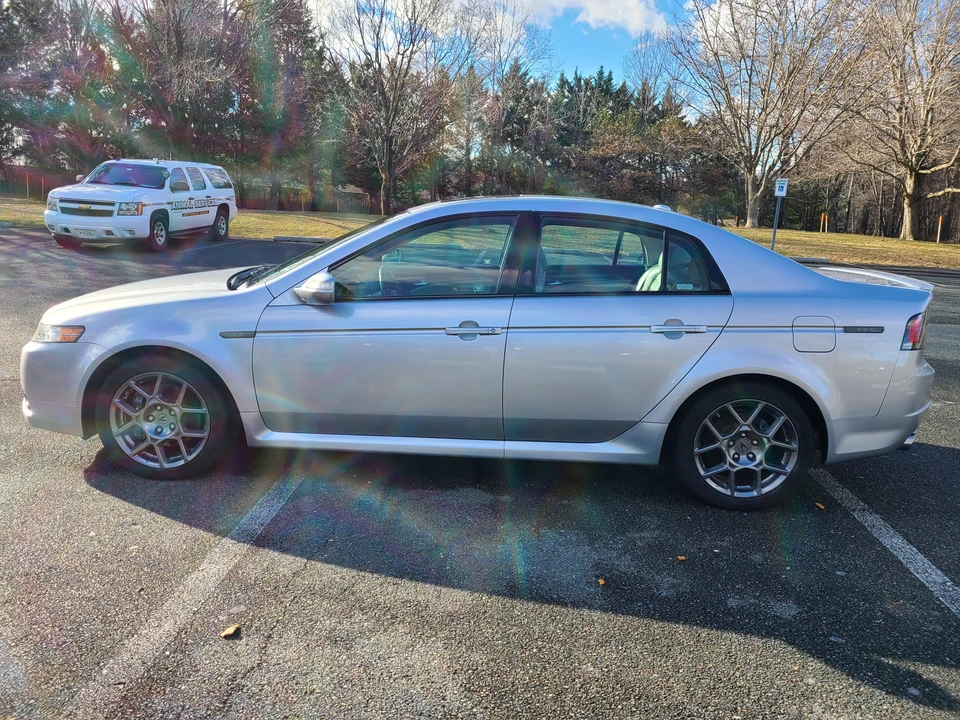 2007 Acura TL 3rd Gen - Image 10 of 31