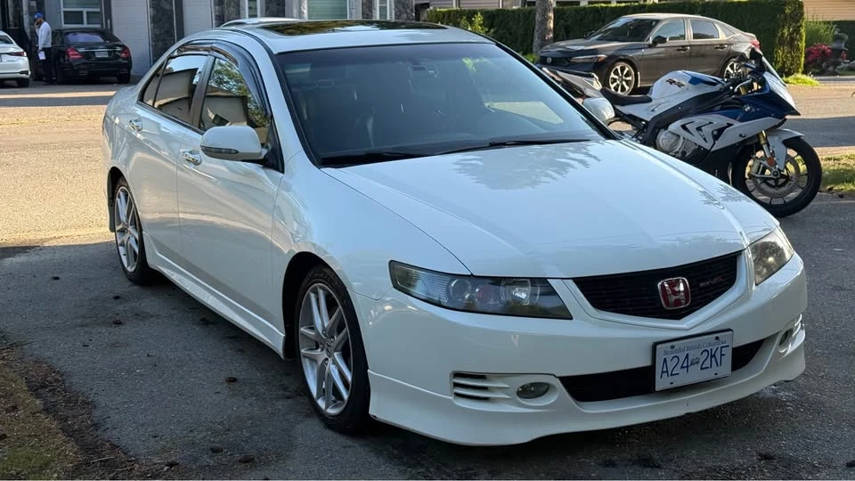 2007 Acura TSX 1st Gen - Image 2 of 11