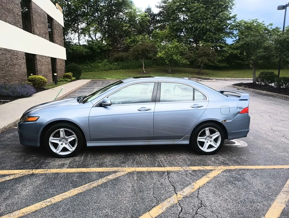 2007 Acura TSX 1st Gen - Image 2 of 10