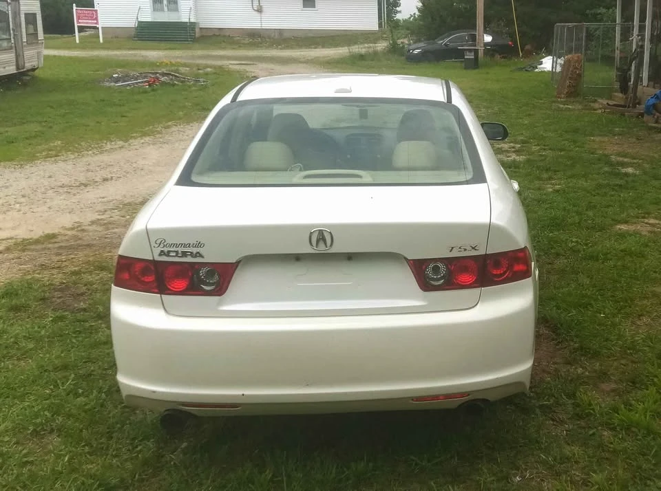 2007 Acura Integra - Image 2 of 8