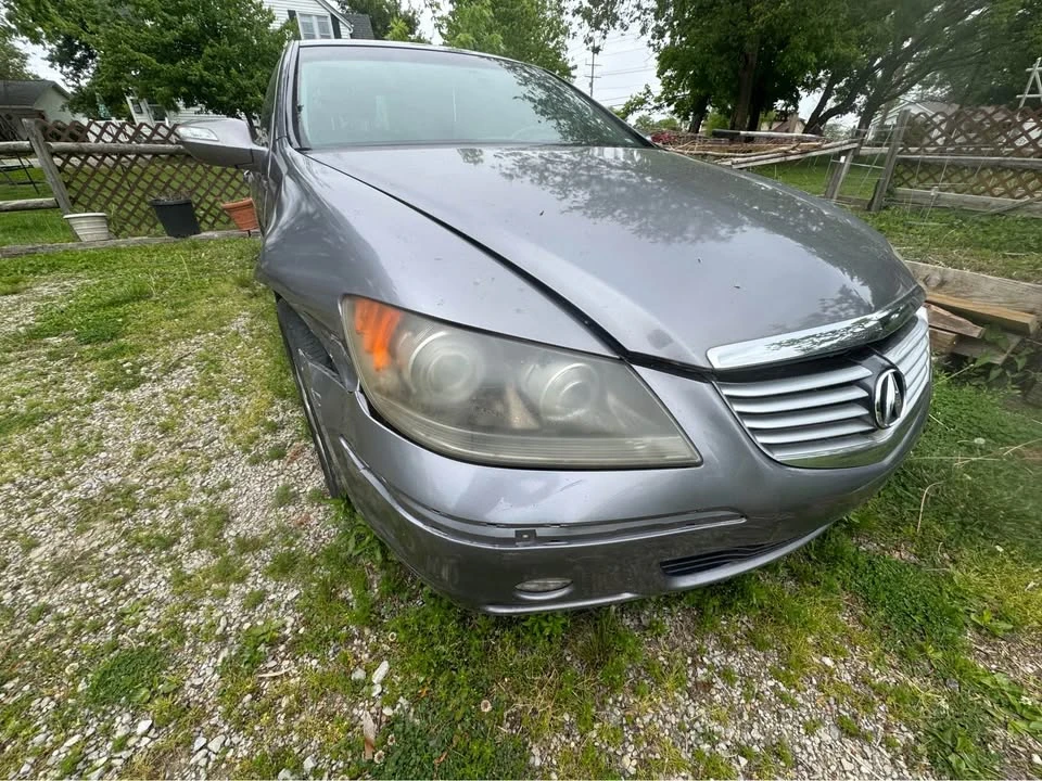 2007 Acura RL 2nd Gen - Image 2 of 18