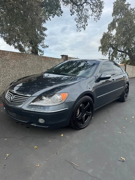 2007 Acura RL 2nd Gen - Image 2 of 11
