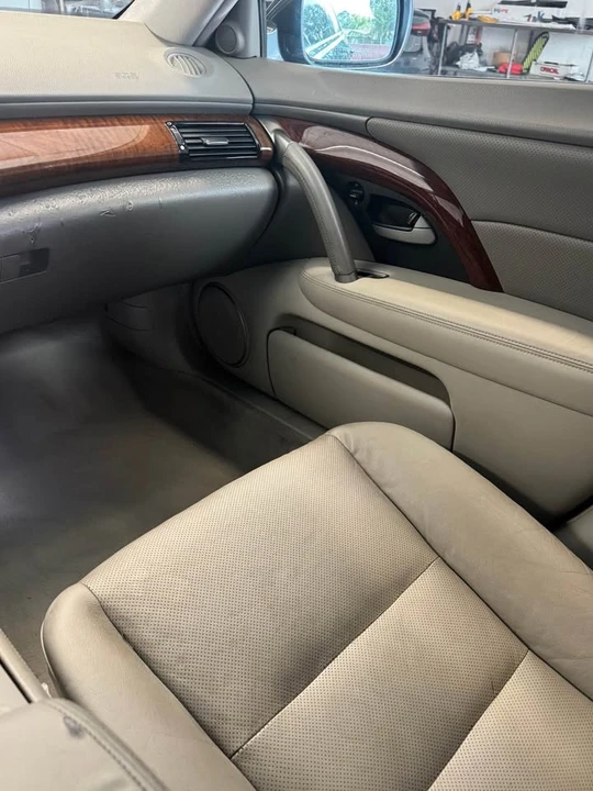 2007 Acura RL 2nd Gen - Image 9 of 11