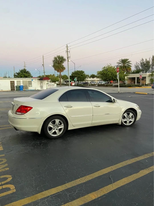 2007 Acura RL 2nd Gen - Image 3 of 12
