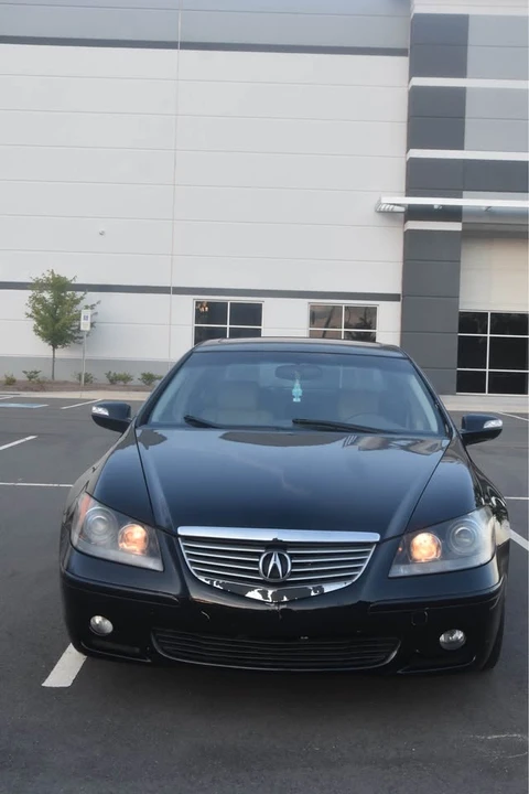 2007 Acura RL 2nd Gen - Image 2 of 10