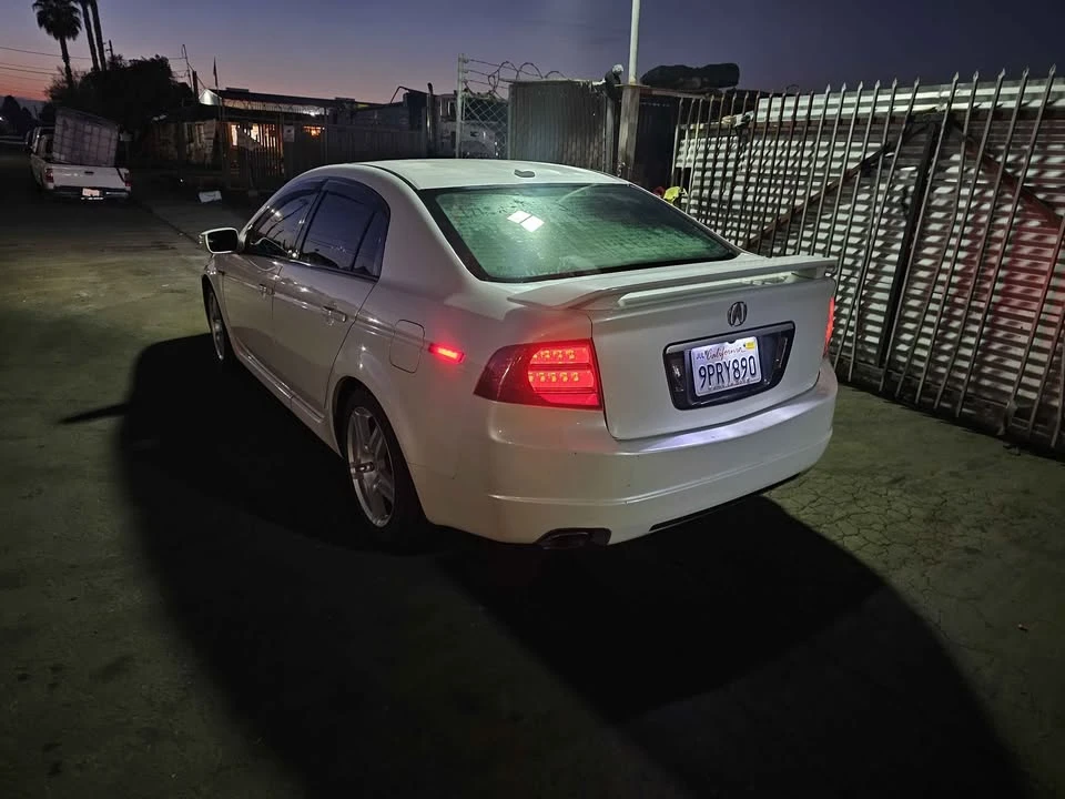 2007 Acura TL 3rd Gen - Image 2 of 8