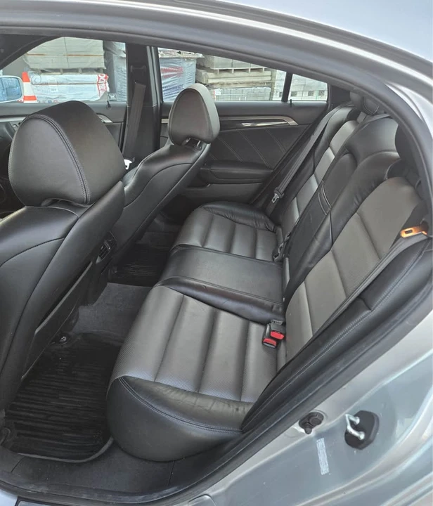 2007 Acura TL 3rd Gen - Image 11 of 18