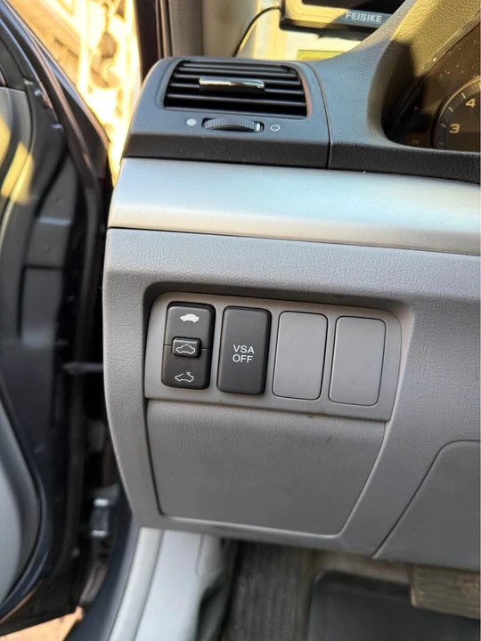 2007 Acura TSX 1st Gen - Image 10 of 19