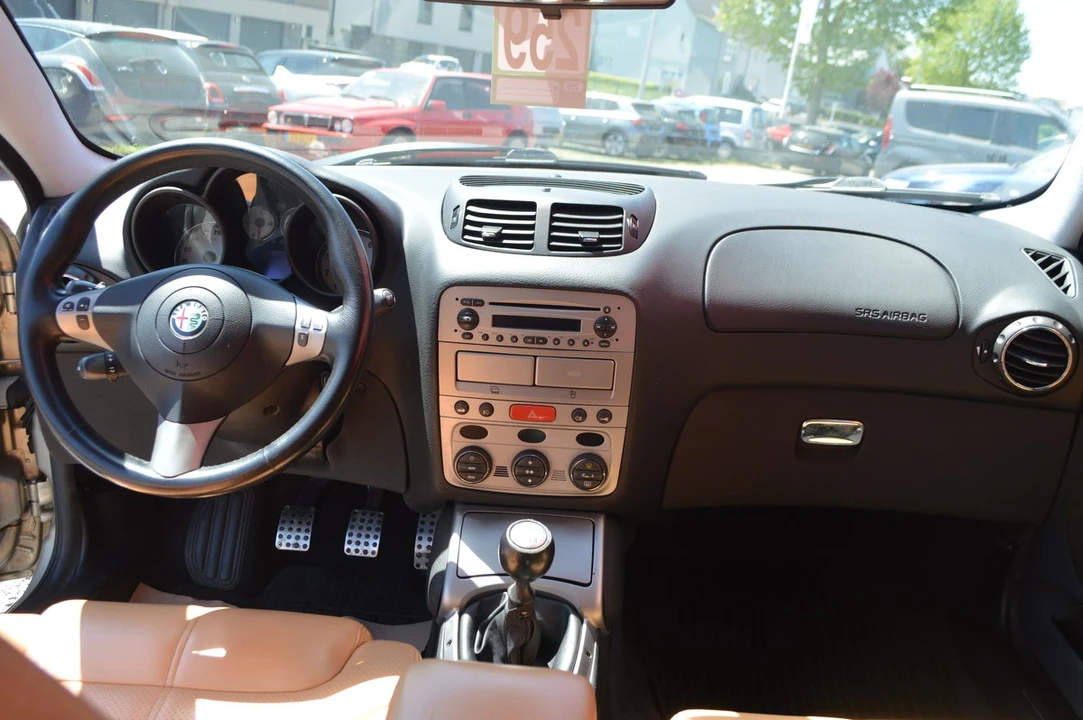 2007 Alfa Romeo GT - Image 21 of 30