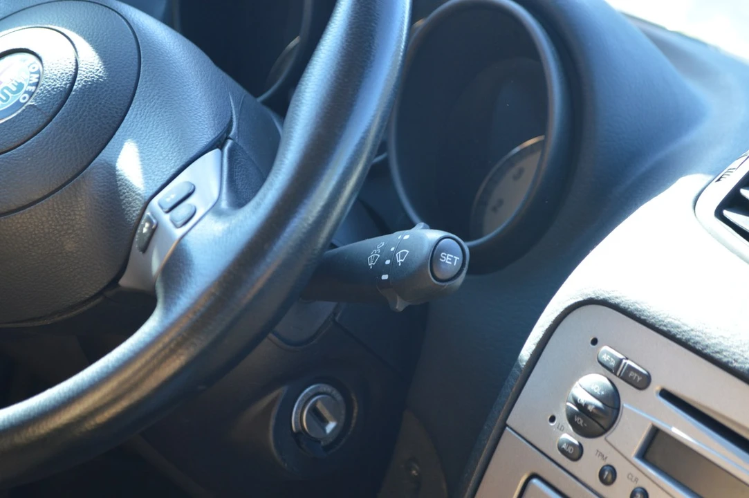 2007 Alfa Romeo GT - Image 27 of 30