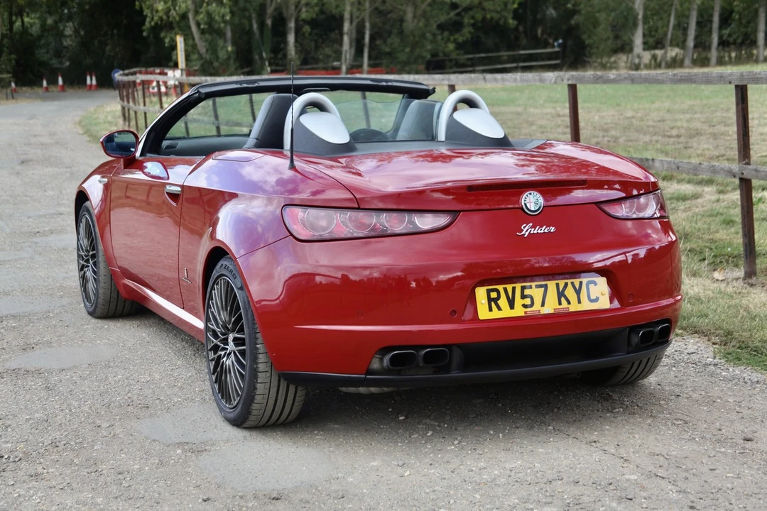2007 Alfa Romeo 916 GTV & Spider - Image 19 of 30