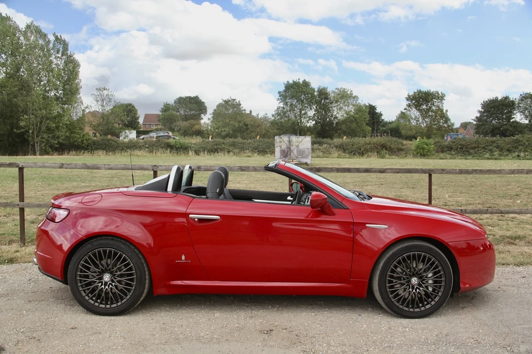 2007 Alfa Romeo 916 GTV & Spider - Image 8 of 30