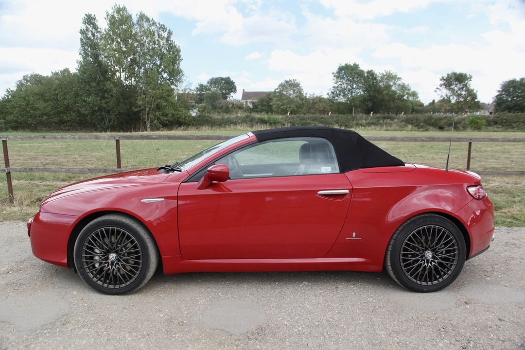 2007 Alfa Romeo 916 GTV & Spider - Image 27 of 30