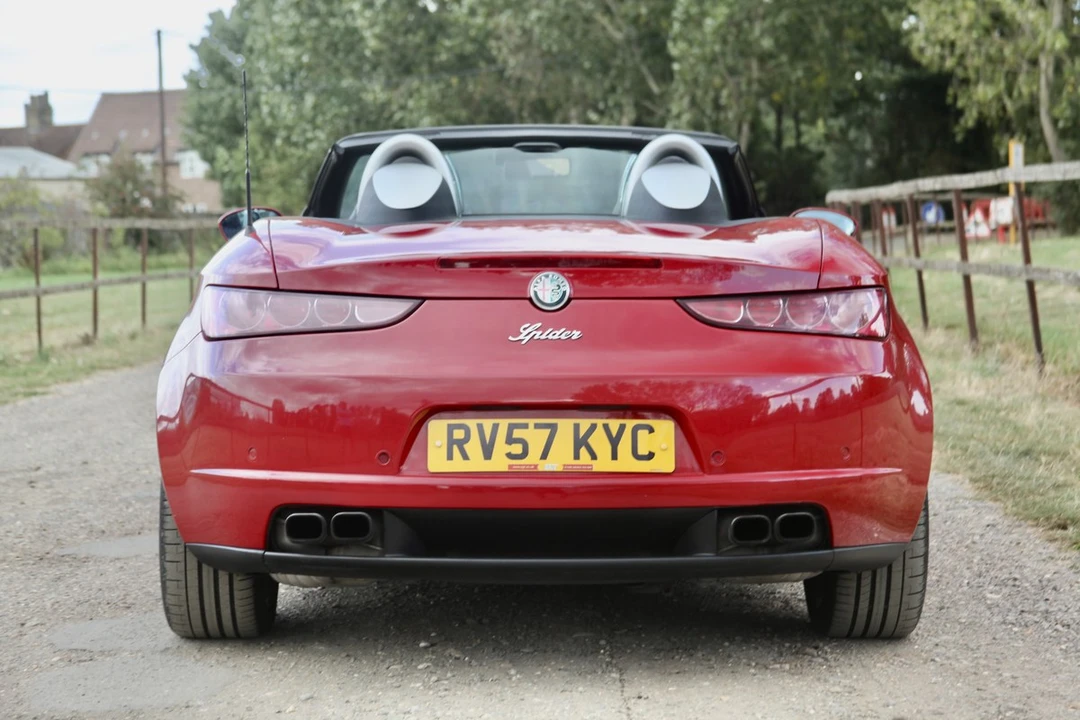 2007 Alfa Romeo 916 GTV & Spider - Image 15 of 30