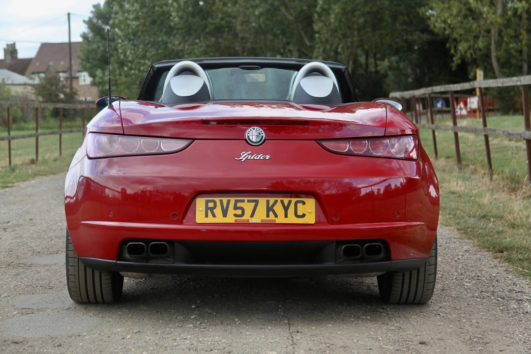 2007 Alfa Romeo 916 GTV & Spider - Image 7 of 30