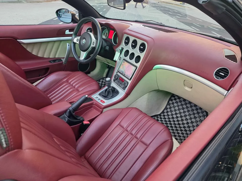 2007 Alfa Romeo 102-Series 2000 - Image 13 of 18