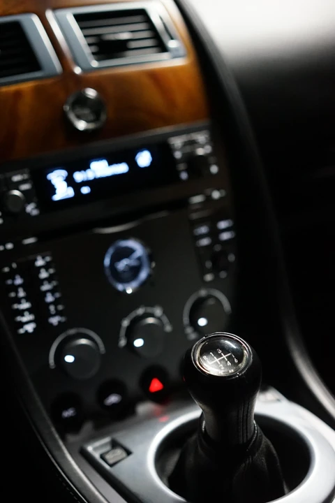 2007 Aston Martin DB9 - Image 24 of 31