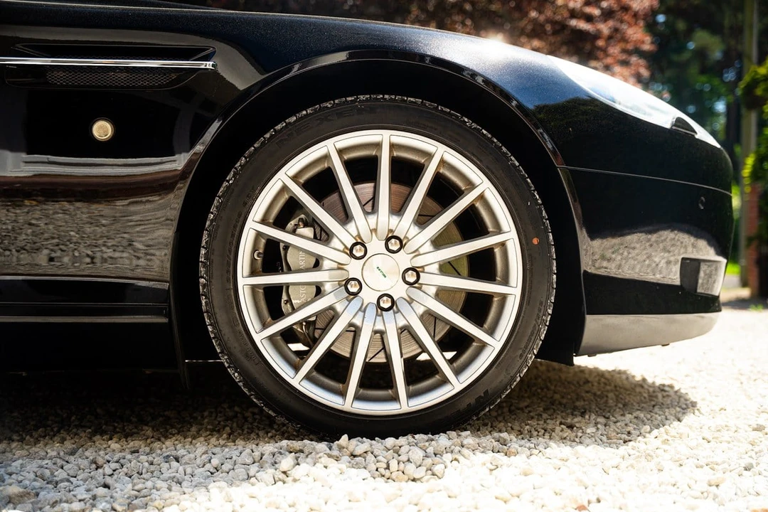 2007 Aston Martin DB9 - Image 28 of 30